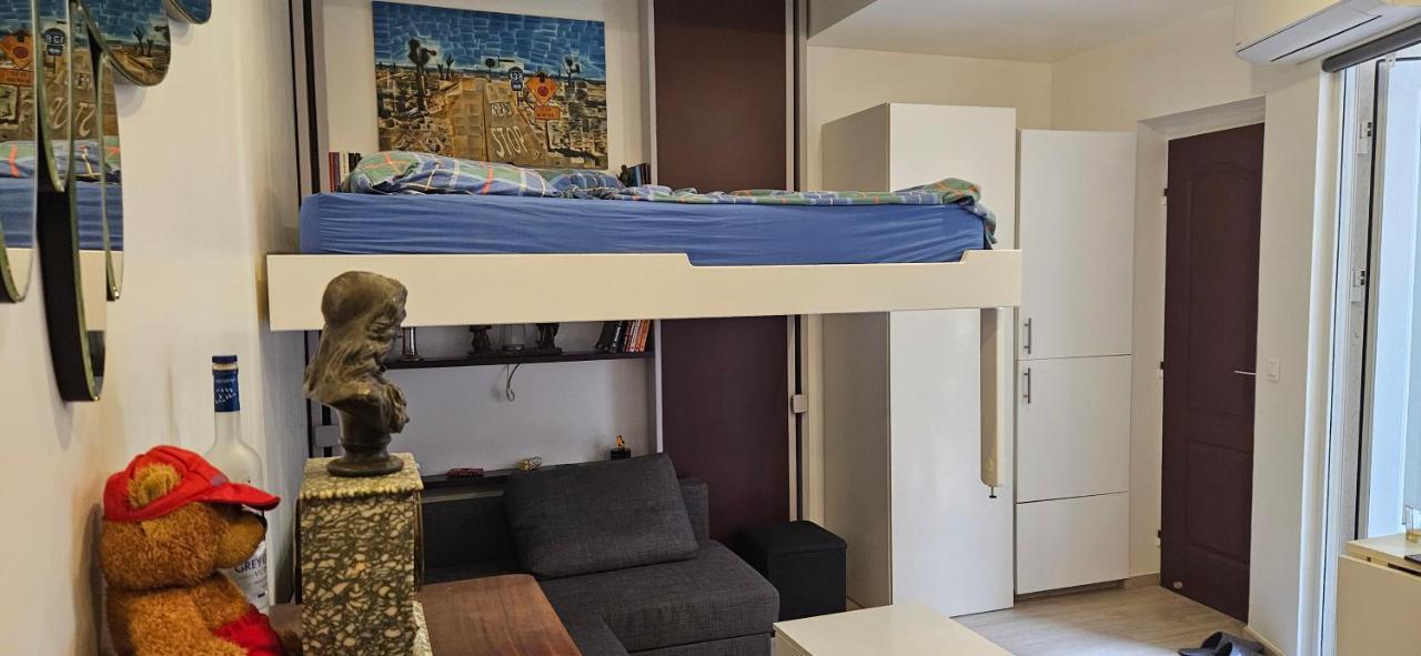 Studio 22M2 A Ivry/Seine-A 200 Metres De Paris. Proche Metro 7 Экстерьер фото